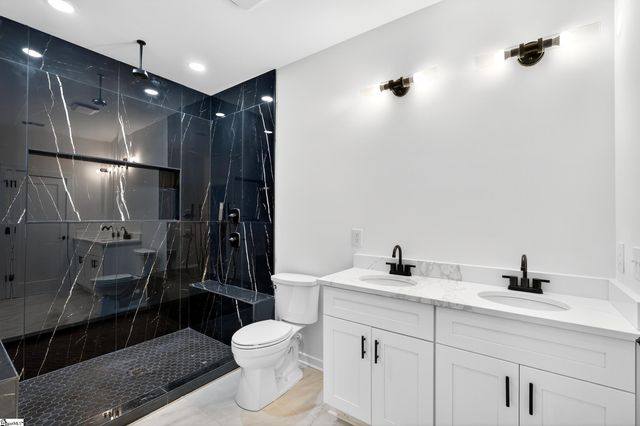 189 Eastbrook Drive, Woodruff, SC 29388