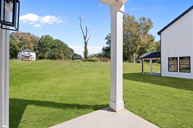 189 Eastbrook Drive, Woodruff, SC 29388