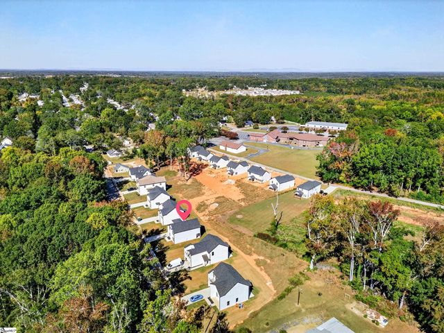 189 Eastbrook Drive, Woodruff, SC 29388