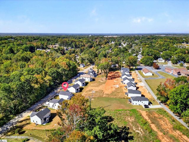 189 Eastbrook Drive, Woodruff, SC 29388