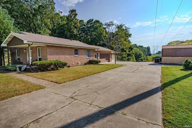 209 Pine View Lane, Lafayette, IN 47905