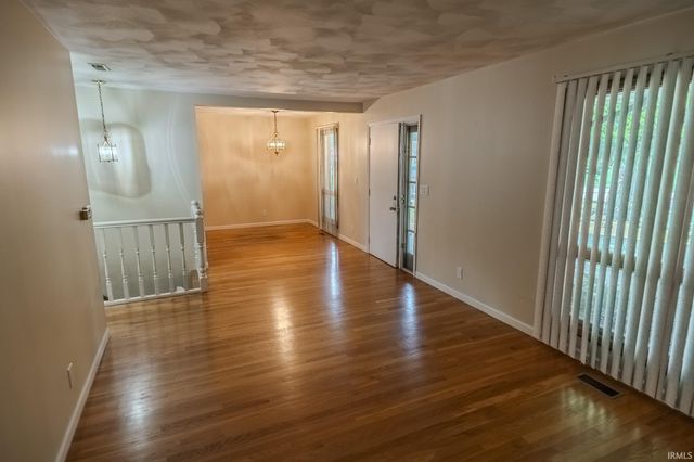 209 Pine View Lane, Lafayette, IN 47905