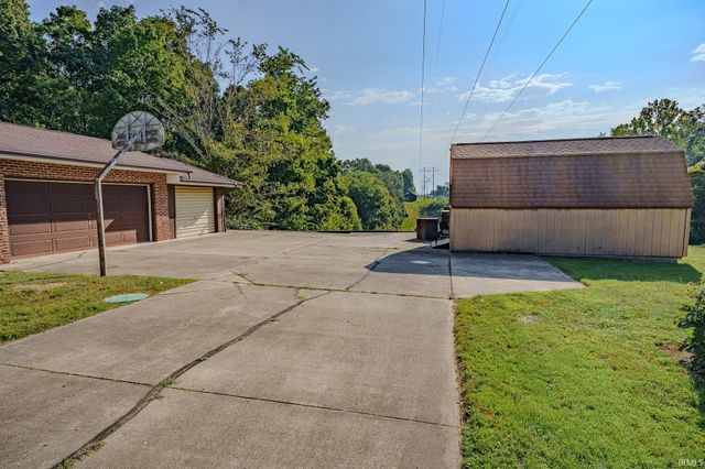 209 Pine View Lane, Lafayette, IN 47905