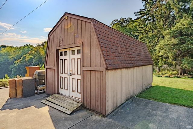 209 Pine View Lane, Lafayette, IN 47905