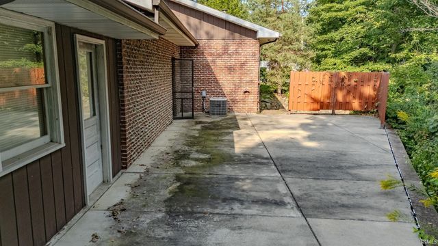 209 Pine View Lane, Lafayette, IN 47905