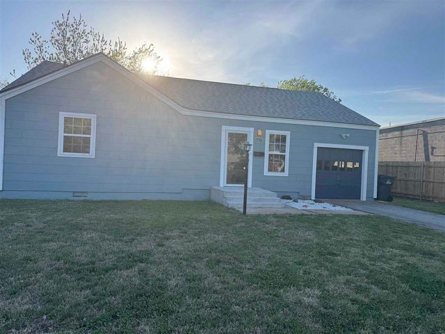 774 NW 16th St, Lawton, OK 73507