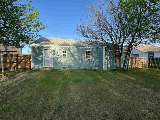774 NW 16th St, Lawton, OK 73507