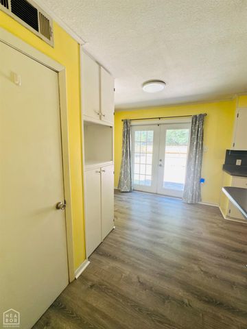 208 Forrest, Newport, AR 72112