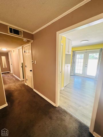 208 Forrest, Newport, AR 72112