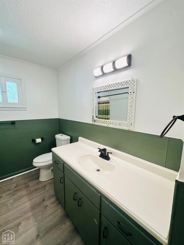 208 Forrest, Newport, AR 72112