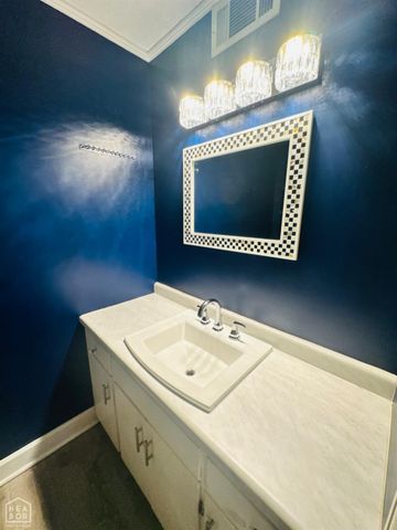 208 Forrest, Newport, AR 72112