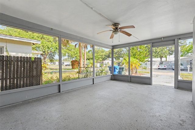 29 6TH AVENUE SE, Largo, FL 33771
