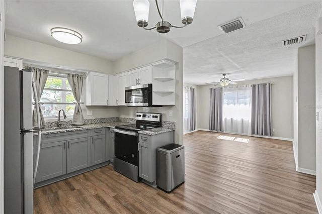 29 6TH AVENUE SE, Largo, FL 33771