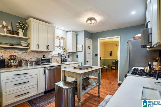 3302 WILLIS DRIVE, Vestavia Hills, AL 35243