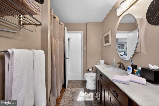 100 MICHAEL RD, Southampton, PA 18966