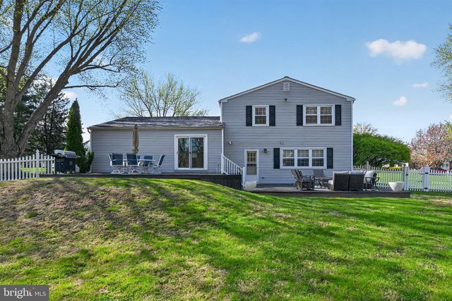 100 MICHAEL RD, Southampton, PA 18966