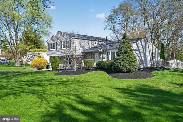 100 MICHAEL RD, Southampton, PA 18966