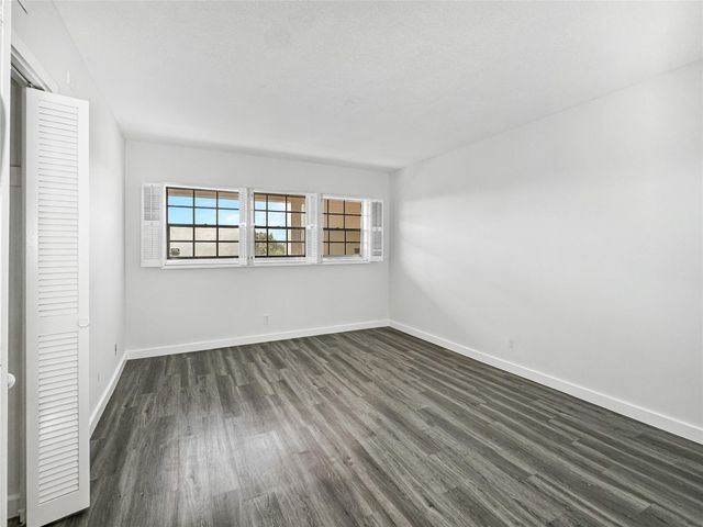 2950 N Palm Aire Drive 506, Pompano Beach, FL 33069