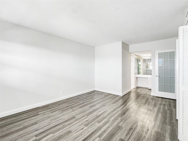 2950 N Palm Aire Drive 506, Pompano Beach, FL 33069