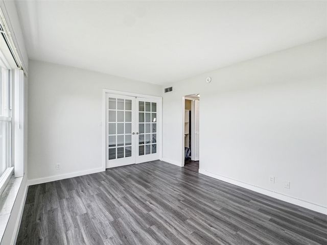 2950 N Palm Aire Drive 506, Pompano Beach, FL 33069