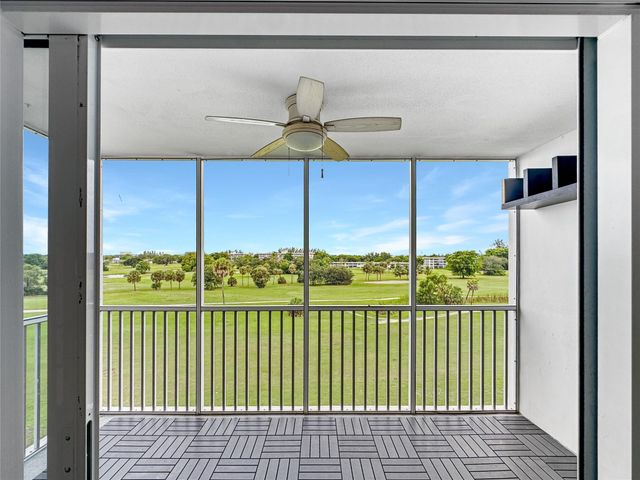 2950 N Palm Aire Drive 506, Pompano Beach, FL 33069