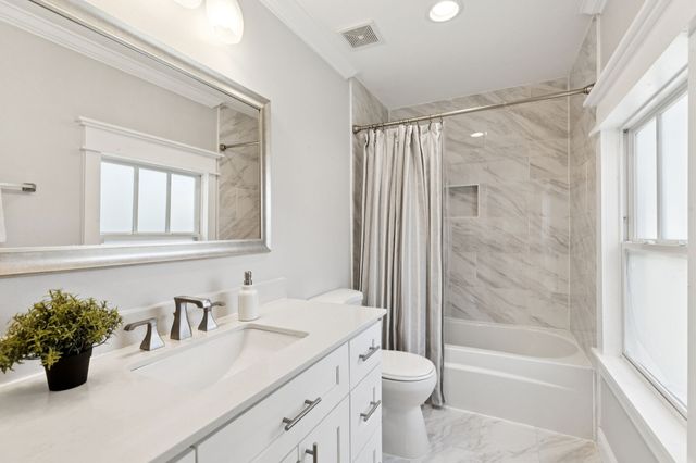 5349 Goodwin Avenue, Dallas, TX 75206