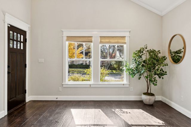 5349 Goodwin Avenue, Dallas, TX 75206