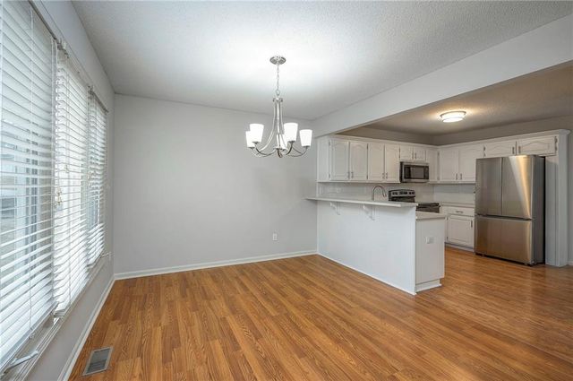 13567 W 58th Terrace, Shawnee, KS 66216