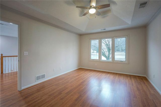 13567 W 58th Terrace, Shawnee, KS 66216