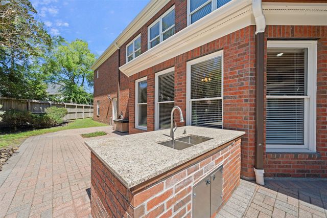 13714 Gainesway Drive, Cypress, TX 77429