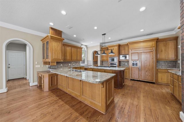 13714 Gainesway Drive, Cypress, TX 77429