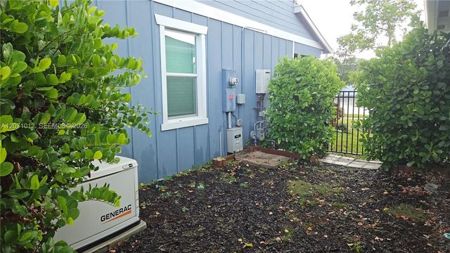 1328 Wandering Willow Way, Loxahatchee, FL 33470
