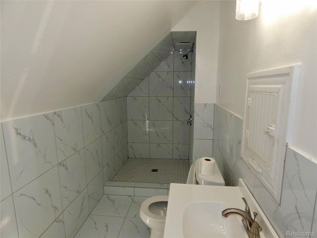 81 Fessenden Street, Mt. Clemens, MI 48043