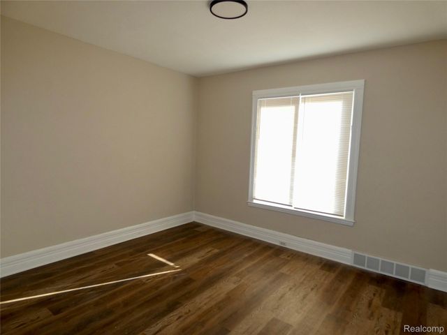 81 Fessenden Street, Mt. Clemens, MI 48043