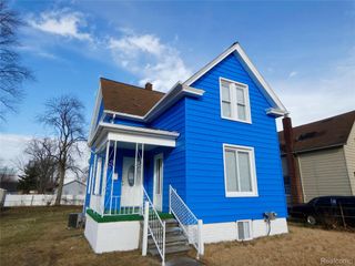 81 Fessenden Street, Mt. Clemens, MI 48043