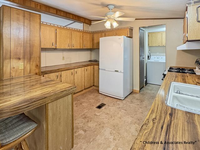 435 S Amber Drive SE, Grand Rapids, MI 49548