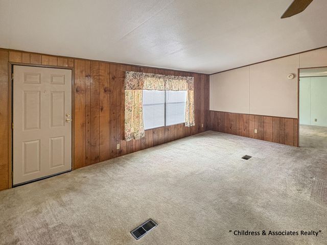 435 S Amber Drive SE, Grand Rapids, MI 49548