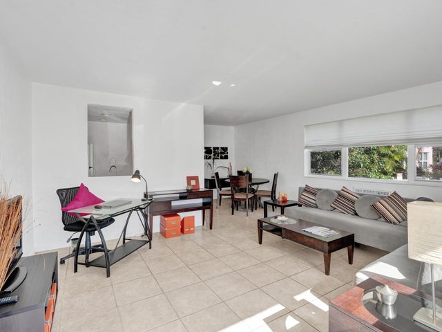 625 Antioch Avenue 110, Fort Lauderdale, FL 33304