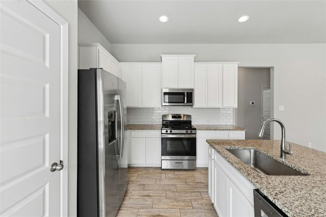 120 Lyndon DR, San Marcos, TX 78666