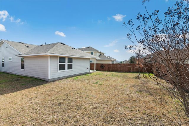120 Lyndon DR, San Marcos, TX 78666