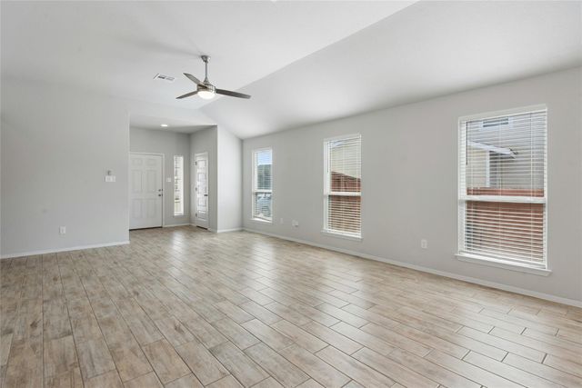 120 Lyndon DR, San Marcos, TX 78666
