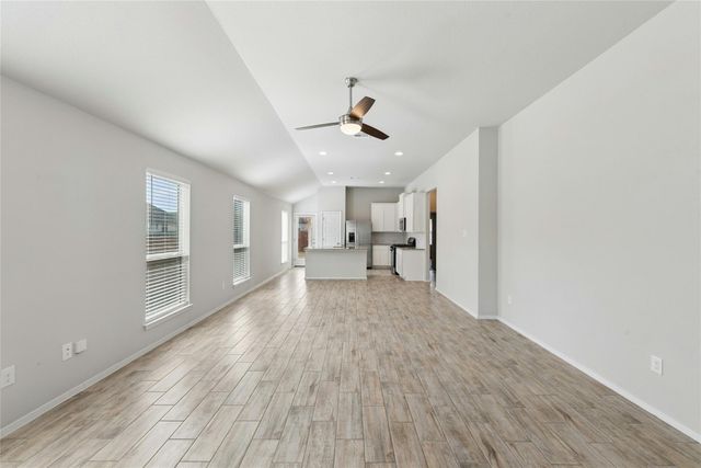 120 Lyndon DR, San Marcos, TX 78666