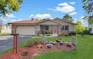 N78W15518 Old Gate ROAD, Menomonee Falls, WI 53051