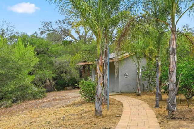 10190 Rayford Drive, Escondido, CA 92026