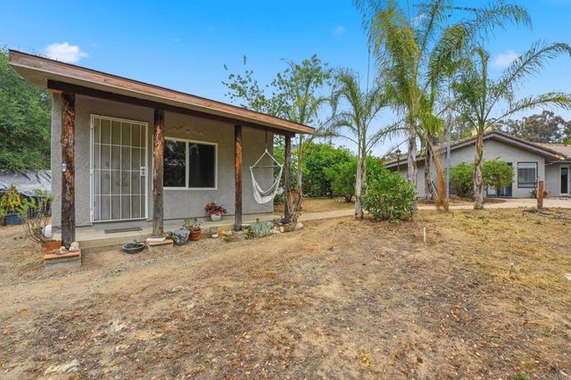 10190 Rayford Drive, Escondido, CA 92026