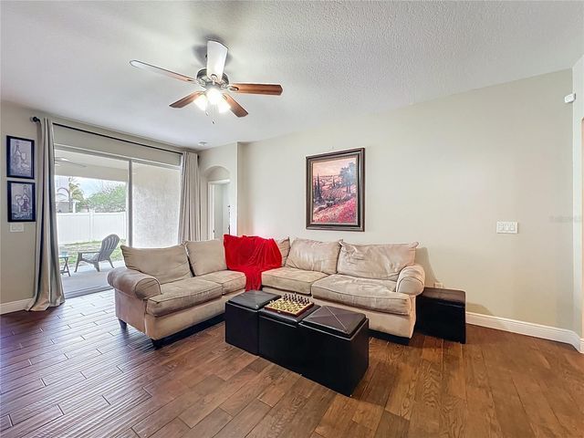 5218 SMOKEY WATER LANE, Oviedo, FL 32765