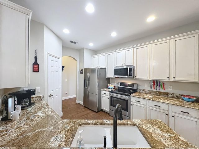 5218 SMOKEY WATER LANE, Oviedo, FL 32765