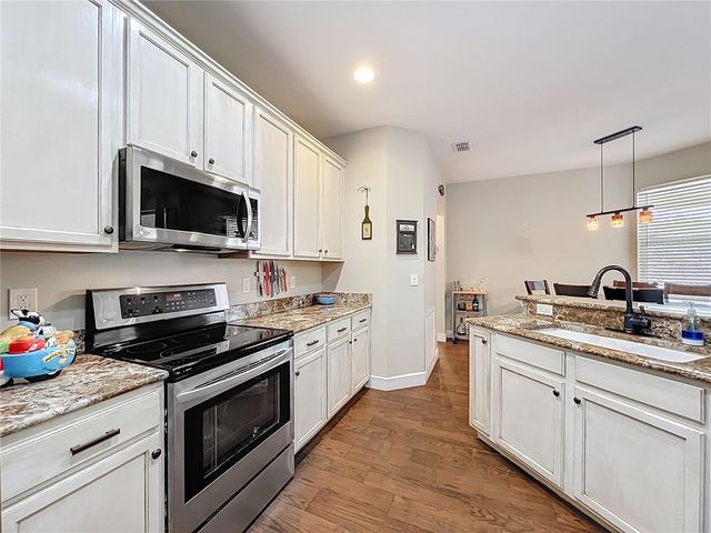 5218 SMOKEY WATER LANE, Oviedo, FL 32765