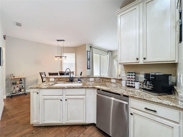 5218 SMOKEY WATER LANE, Oviedo, FL 32765