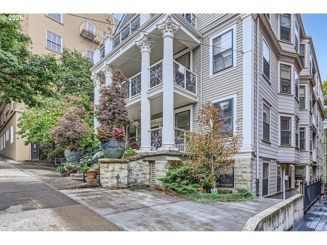 2167 Sw YAMHILL St, Portland, OR 97035